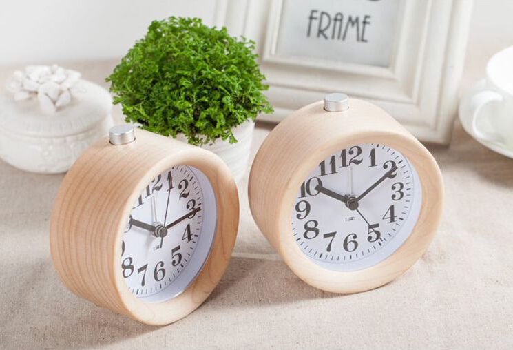 Beech Wood Alarm Clock Noctilucence Mute Creative Solid Wood Alarm Clock