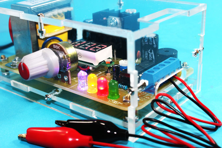 Geekcreit® EU Plug 220V DIY LM317 Adjustable Voltage Power Supply Module Kit With Case 17