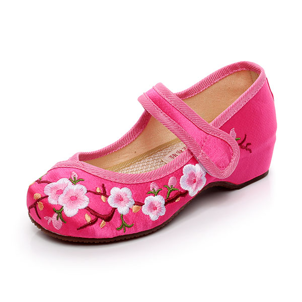 

Girls Mary Janes Chinese Embroidery Flowers Silk Shoes Peach Blossom Flat Loafers Casual Footwear