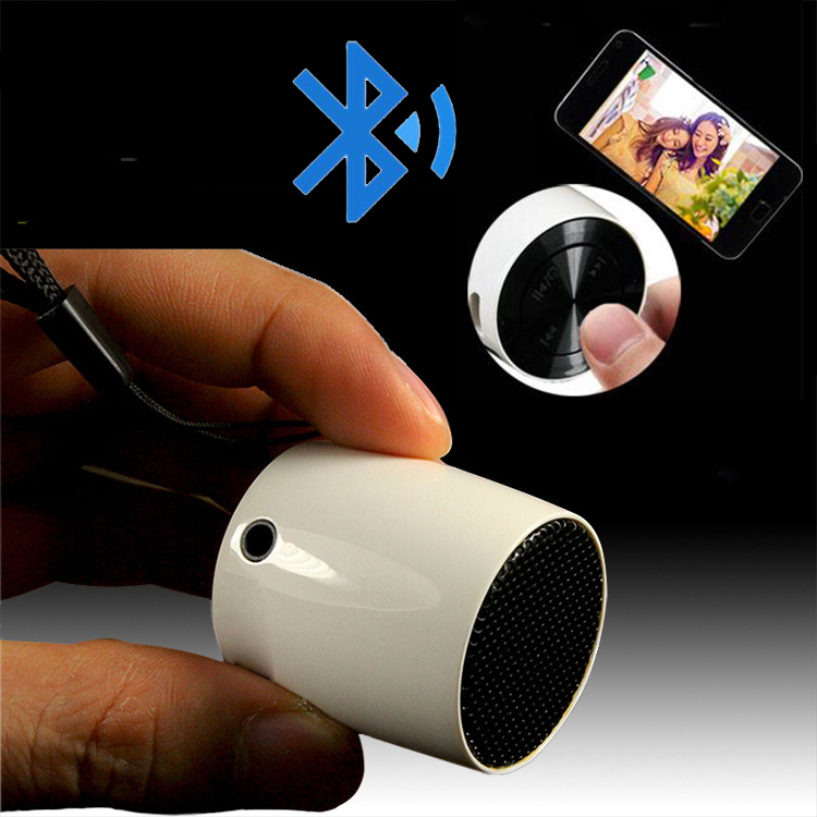 Outdoor Portable Mini Selfie Bluetooth Loudspeaker