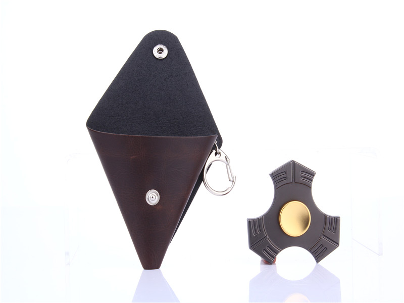 

Convenient Leather Fingertip Gyro Protector Flip-Cover Bag Toy By Hand Spinner For Friends Gift