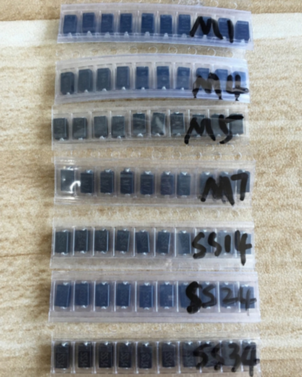 350pcs 7 Values SMD Diode Pack Electronic Components Kit 50pcs Each Value M1(1N4001) M4(1N4004) M7(1N4007) SS14 US1M RS1M SS34 6