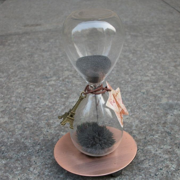 Iron Powder Magnet Hourglass With Iron Holder Desk Toy