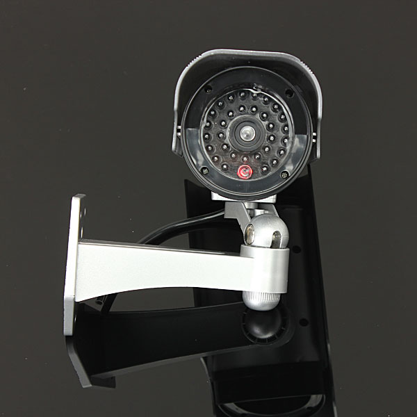 Solar Power Fake CCTV Security Surveillance Outdoor Flash LED Camera 18