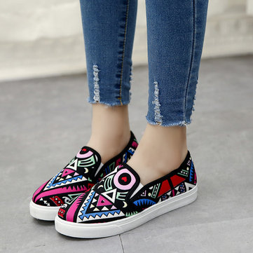 Women Casual Graffiti Canvas Shoes Platform Flat Loafers Breathable Printed Shoes