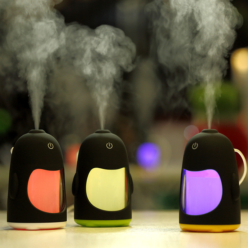 

USB Penguin Humidifier Air Purifier Mist Maker Diffuser Night Light 3 Colors