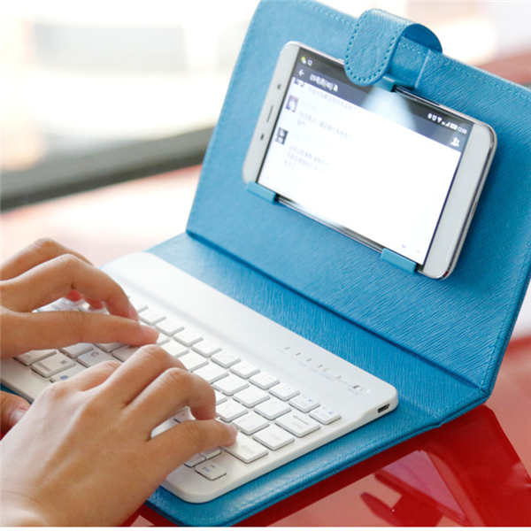 

Universal Wireless Bluetooth Keyboard Holster Flip PU Case Cover For Cellphone in 4.5''-6.5''