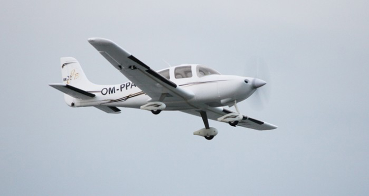 Dynam SR22 White 1400mm Wingspan EPO Scale RC Airplane PNP DY8936 - Photo: 4