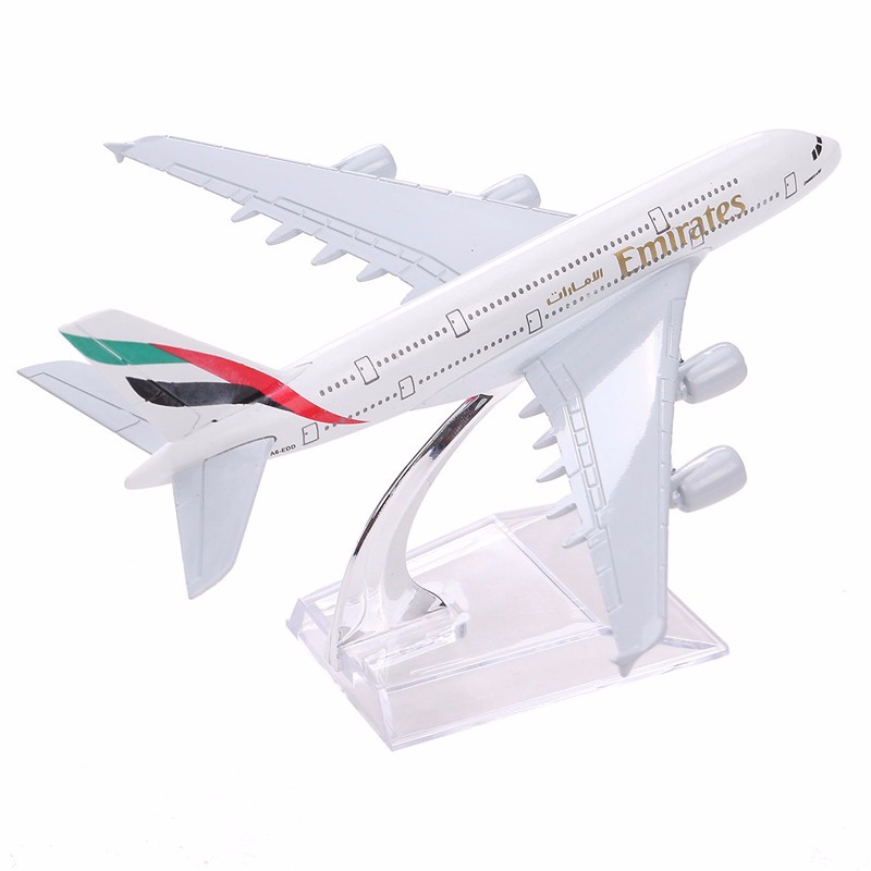 

Brand New Airbus380 Emirates Airlines A-380 Aircraft Aeroplan 16cm Diecast Model