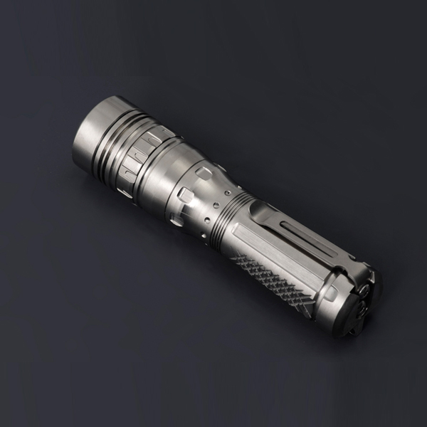 

Sunwayman M25C Titanium XM-L2 U3 1000LM 18650 Waterproof LED Flashlight