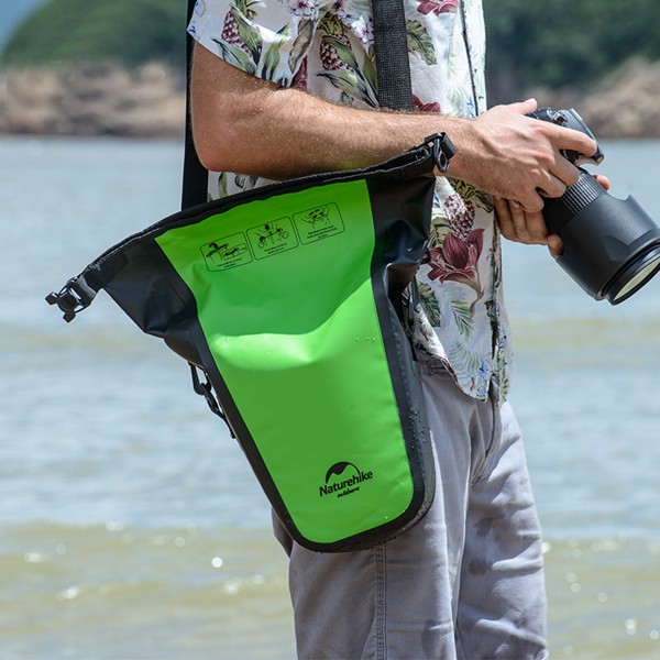 

Naturehike Outdoor Waterproof Dustproof Wearproof Durable Travel Camera Bag Camping Hiking Beach for Canon Nikon Sony Pentax DSLR