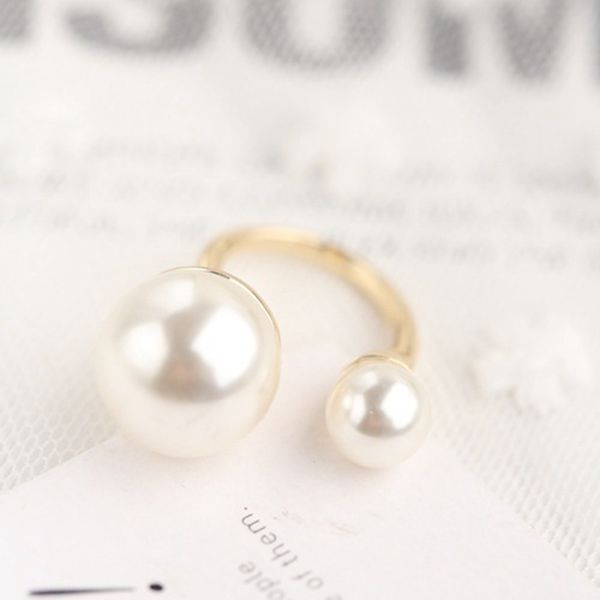 Double Pearl Finger Ring