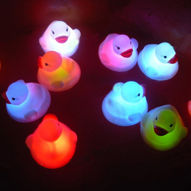 

1Pcs Mini Baby Kid Bath Toy Flashing Lovely LED Changing Duck Light Lamp Multi Color Shower Playmate