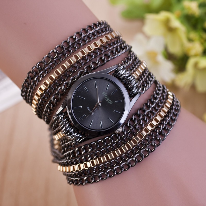 A la mode Mental Winding Chain Watch en alliage dor Bracelet Montre a quartz pour les femmes montre de taille