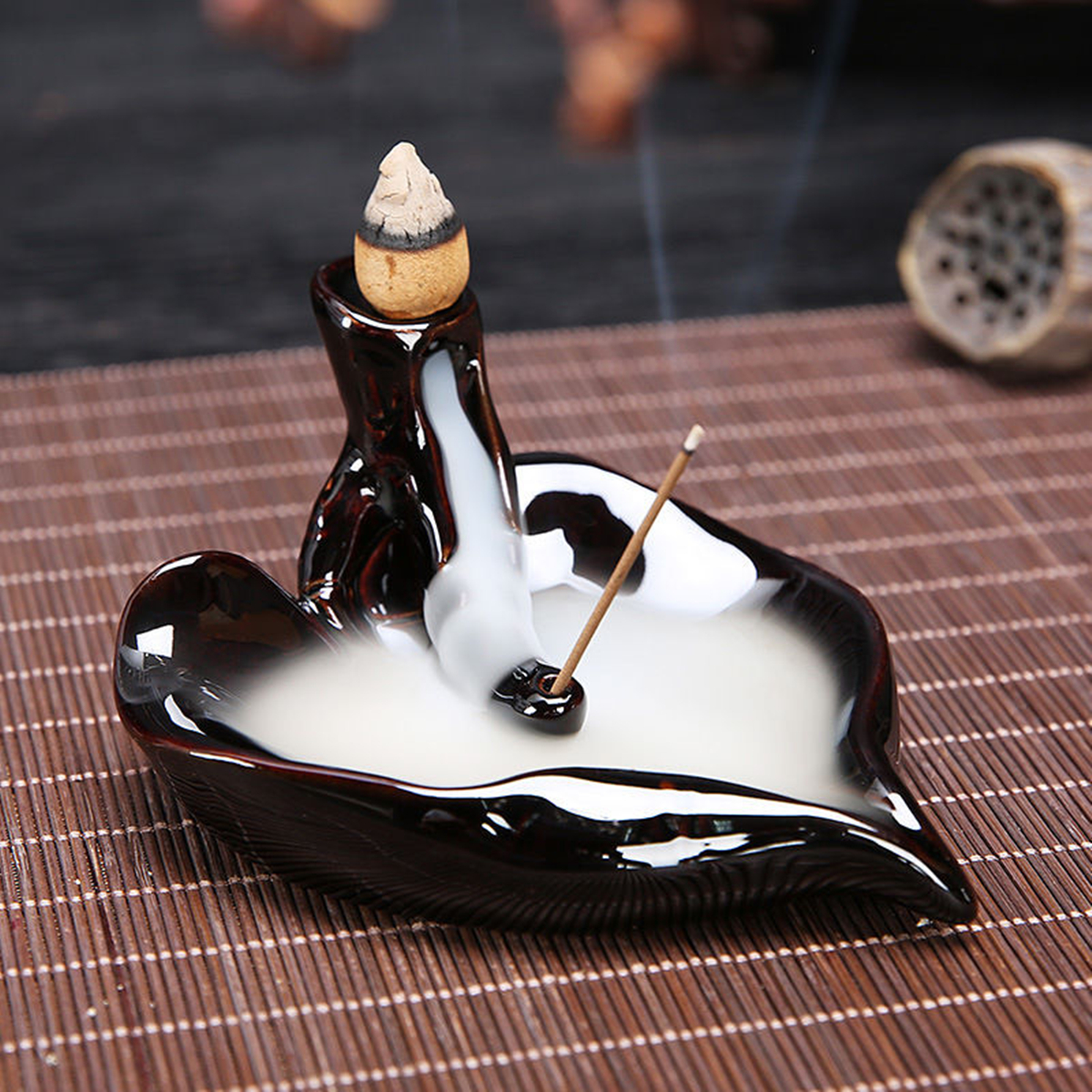 Ceramique en ceramique noire faite a la main Fournisseur de bruleurs a encens Benitier Coussin de refoulement Accueil Artisanat Ornements