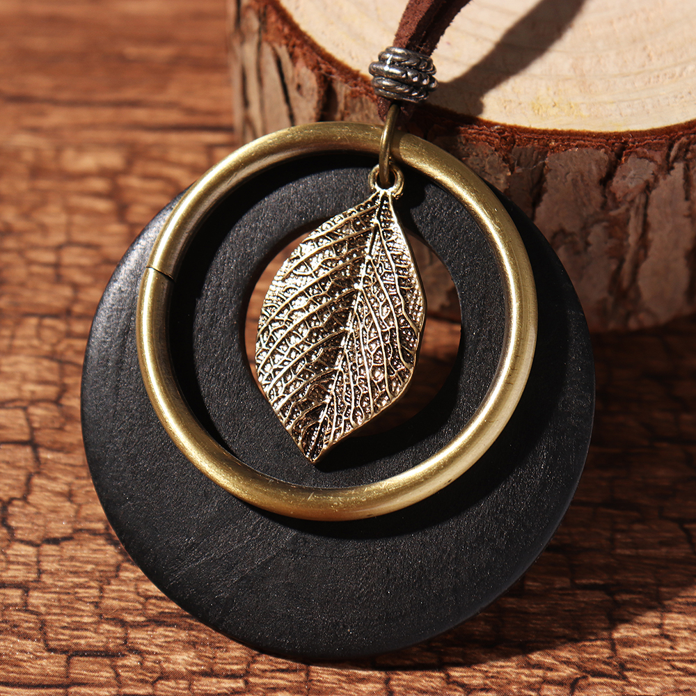 Collier ethnique de collier en cuivre de style retro de cuivre