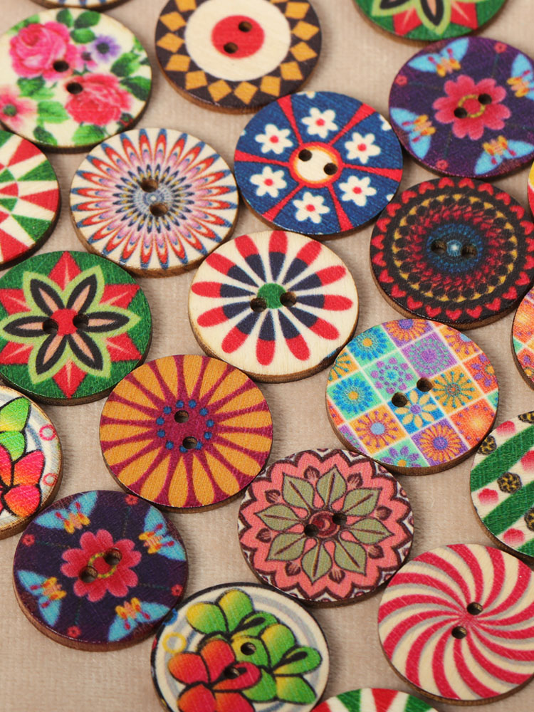 Bilde av 100pcs 25mm Vintage Flower Painted Wooden Buttons Two Eyes Decoration Sewing Buttons DIY Materials