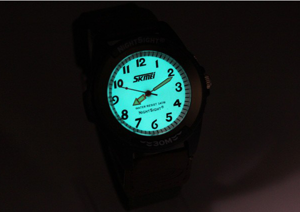 Куплю наручные часы с подсветкой